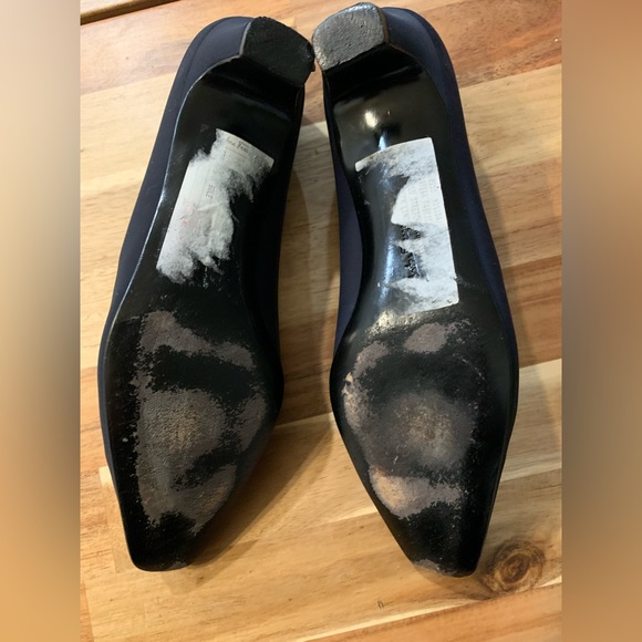 Salvatore Ferragamo Blue Heels , Size 7 - Picture 7 of 9